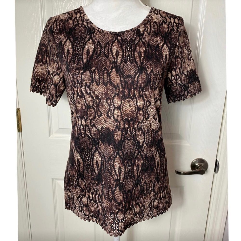 CHANCES R WOMENS SMALL TOP NWT